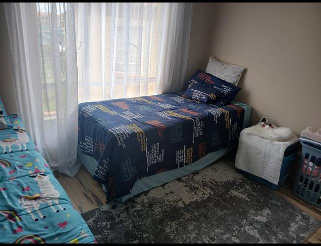 2 bed property for sale in AEROTON